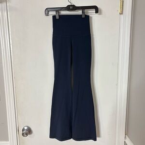 Aritzia TnAction Flare Leggings